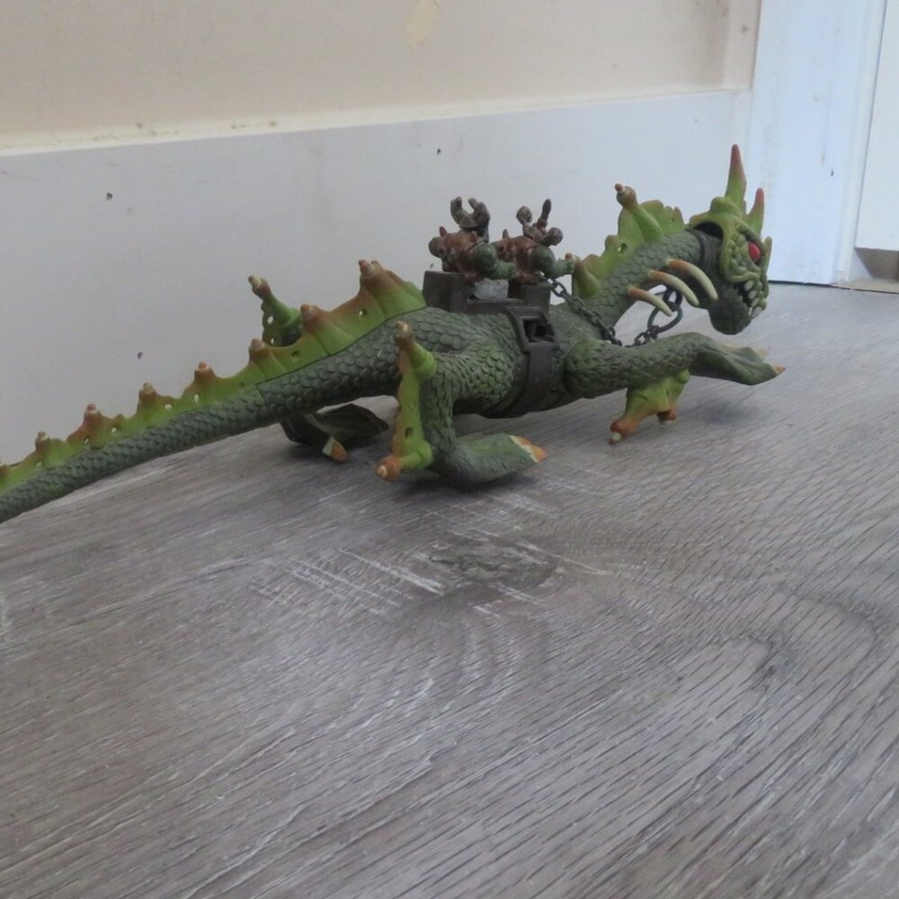 Mega Bloks Krystal Wars Marauders Cliff Green Dragon NO WINGS+2 Figures (K438)